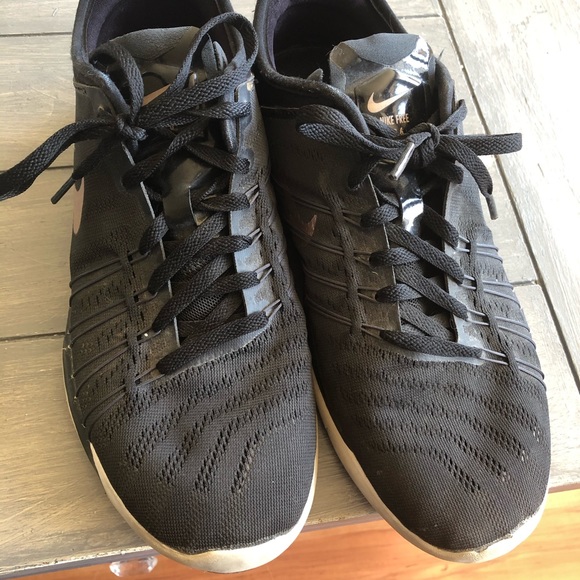 Nike Trainers Rose Gold - Picture 2 of 4